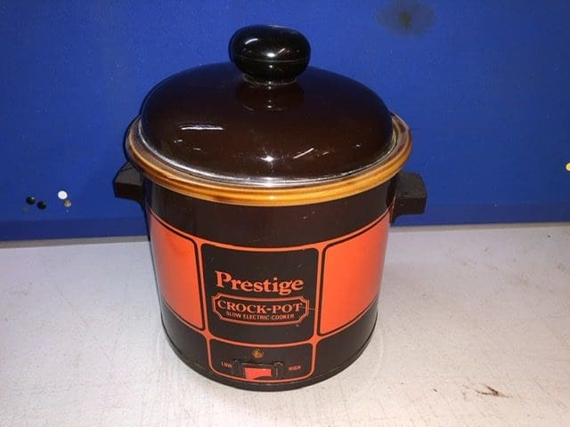 Crockpot 3 Quart Classic Slow Cooker Manual Control, Rose Copper