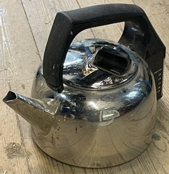 Electric kettle with cable flex and Bakelite plug made by Creda
